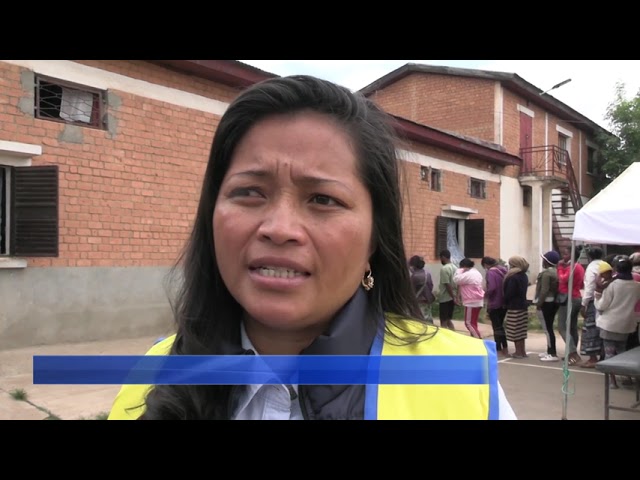 Antananarivo : mbola maro ireo tsy mahay mamaky teny sy manoratra